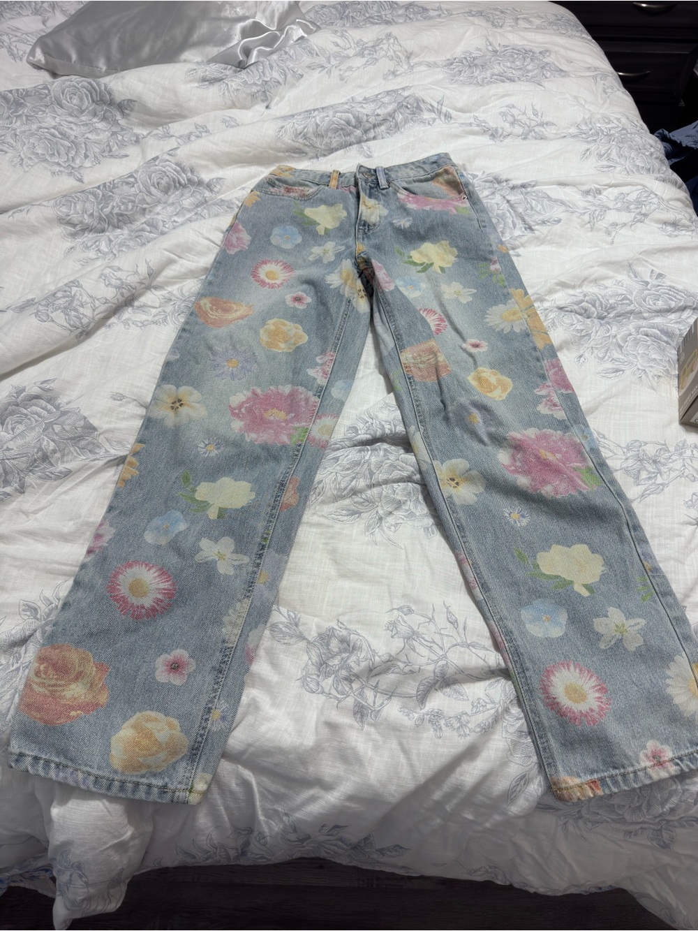 Wild Fable Floral Jeans Size 00 - Picture 5 of 10